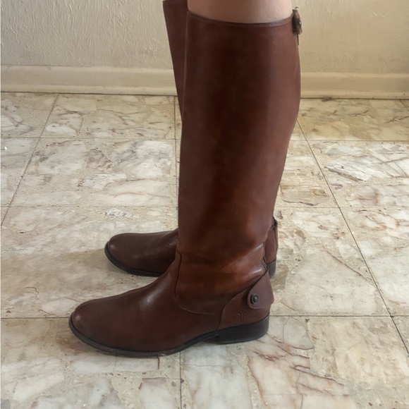 Frye Melissa Back Zip - Picture 4 of 13